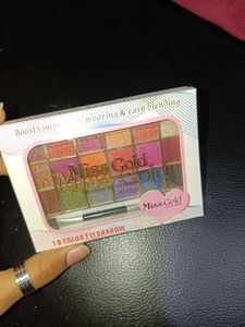 combo of T.Y.A Fashion Make-Up Kit
