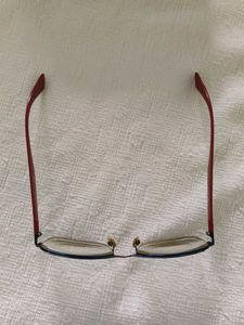 Stylish Eyeglasses with Case