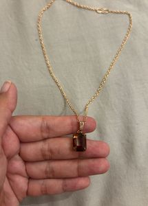 Elegant Rose Gold Chain with Amber Pendant