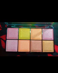 RL Beauty 8 Colour Highlighter