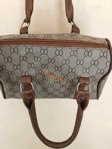 Stylish Designer Handbag of" Mei&amp;ge"