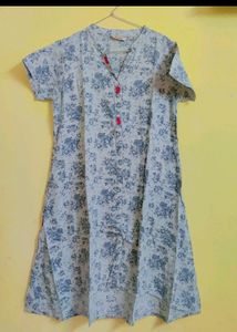 Avaasa Front Slit Flared Updown Kurti