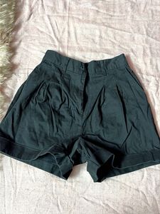 Pleated High-Waisted Black Shorts