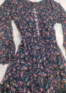 floral midi dress 🪻