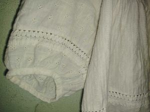 White Cotton Peplum top 💗