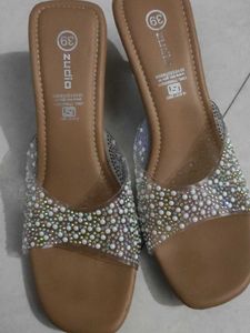 Zudio Embellished Flats