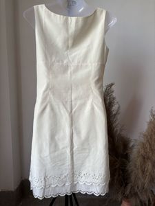 Elegant Cream Sleeveless Dress