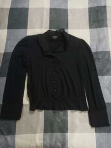 Black Ruffle Cropped Button-Up Shirt🖤