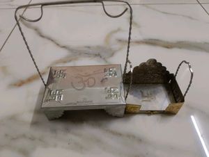 Laddu Gopal jhula