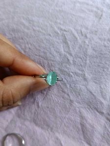 Elegant Oval Gemstone Ring
