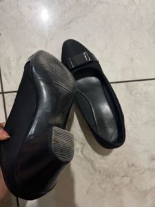 Elegant Black Bow Heels