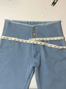 Women Slim Fit Light Blue Jeans