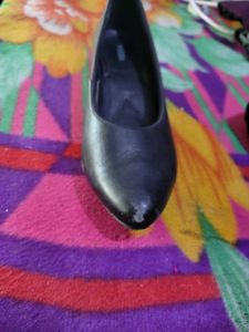 Woods Pumps With 2 Inches Heels