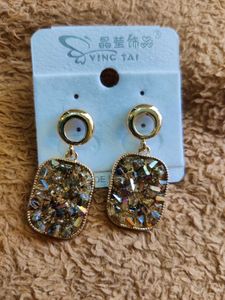 Elegant Ying Tai Drop Earrings