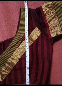 GentlyUsed Elegant MaroonBlouse withGoldenMotifs