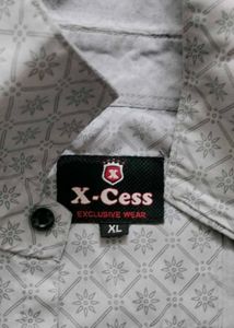 Patterned Casual Shirt in excellent condition