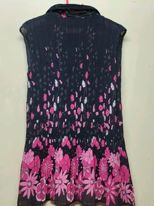 Crepe Sleeveless Stretchable  Top