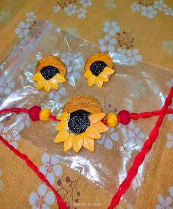 Handmade Necklace Set &amp; Strawberry Keycha