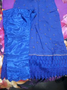 Very Beautiful Pakistani Suit