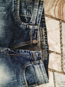 Stylish Distressed Blue Denim Jeans