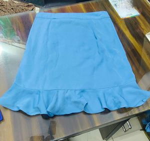 Set of Offshoulder Top &amp; Blue Hem Skirt