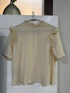 Chic Ruffled Neck Top