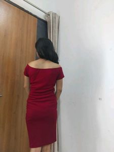 Maroon Off-Shoulder Bodycon Dress