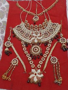 Bridal Jewellery(mahroon)
