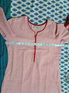 Ibadat Women Pink Cotton Thread Embroidered Kurta