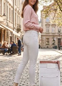 Off-White Slim Fit Jeans