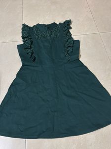 Cover story Emerald Green