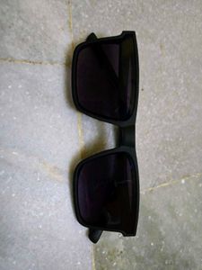 Stylish Black Square Sunglasses