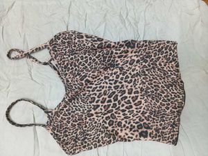 Leopard Print Crop Top⭐