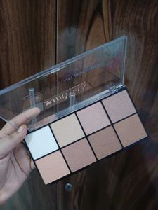 Makeup pallet combo