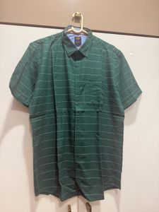 Green stripes t shirt
