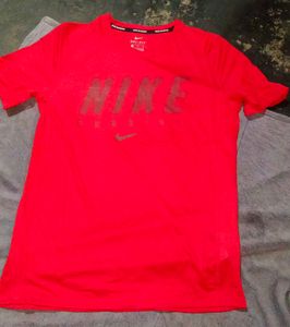 Unisex Nike Dri-Fit Running short sleeve sweat wic