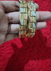Stylish Tricolor Gold Plated Bangles