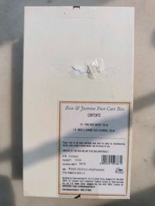 Kama Ayurveda Rose &amp; Jasmine Face Care Box