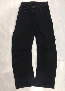 Black Straight-Wide Leg Jeans