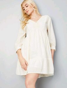 Max Cream Lace V-Neck Top
