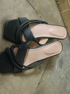 Chic Black Heeled Mules