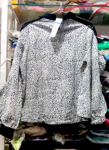 Chic Dalmatian Print Ruffle Sleeve Top