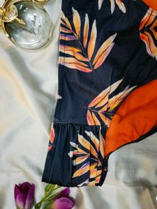 🇳🇿💫🎀Stylish Leaf Print Bikini Bottom