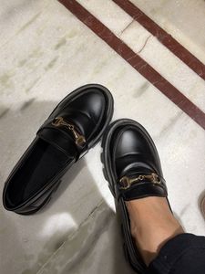 women black moccasins