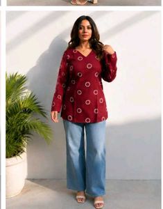 Maroon Printed V-Neck Kurta