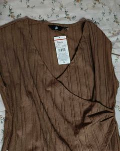 Chic Brown Textured Wrap Top 🛍️🍂