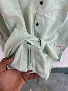 Classic Levi's Men's Light Green Shirt