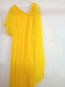 Elegant Yellow Evening Gown