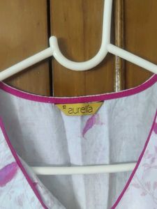Aurelia Sleeveless Kurta
