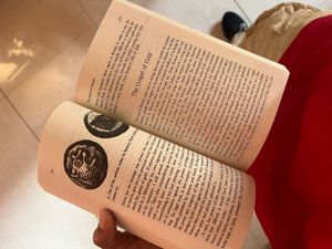 Sapiens: A Brief History of Humankind Book